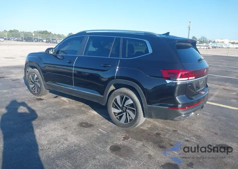2024 Volkswagen Atlas 2.0T Sel from USA, damaged, VIN 1V2BR2CA7RC501394
